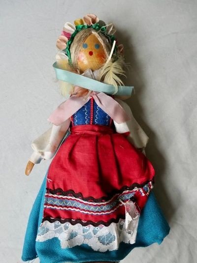 Muñeca de arte popular polaca Chalupnik de madera.